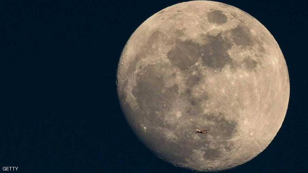 5 كيلوغرامات من "القمر" تباع بأكثر من نصف مليون دولار