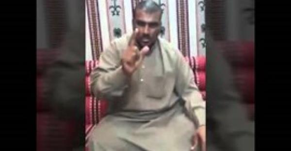 بالفيديو.. سعودي يتحدى أصدقاءه بشرب البنزين