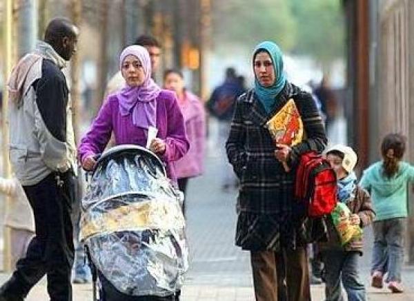 وفق آخر الاحصاءات : المغاربة يمثلون أكبر جالية أجنبية بإسبانيا من خارج الاتحاد الأوروبي