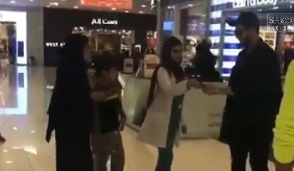 سعد لمجرد يتجول في مول بالرياض