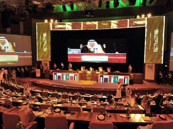 بعد الصدمة الخليجية.. صمت رسمي واستياء شعبي في الرباط وعمان  