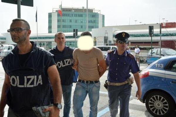 بالفيديو : هكذا علقت الصحافة الإيطالية على المجزرة التي ارتكبها مهاجر مغربي في حق زوجته و ابنته