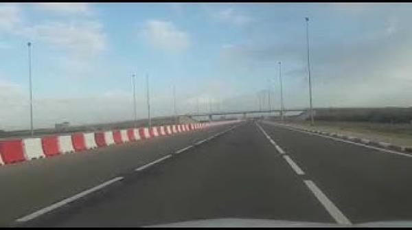 حقوقي يفضح الطريق السيار بين بني ملال وبرشيد بسبب حوادث الكلاب