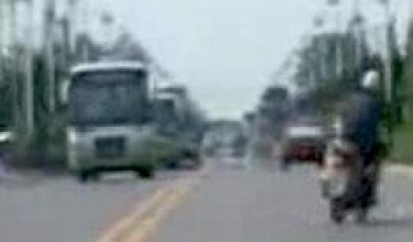 مصير مؤلم لسائق صيني مخمور