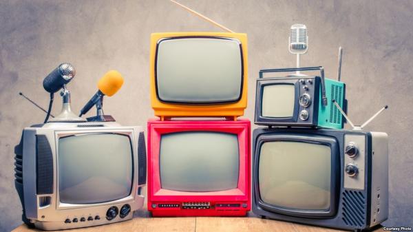 مغاربة يعتزمون "مقاضاة" قنوات مغربية بسبب الملايير التي بددت من  أجل أعمال رمضانية "حامضة"