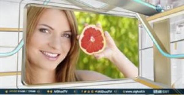 بالفيديو.. أطعمة ومشروبات تعيد نضارة البشرة