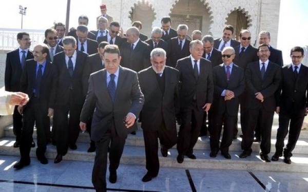 هل ستقود فضيحة "الفيلات" وزيرين في حكومة بنكيران إلى العزل ؟