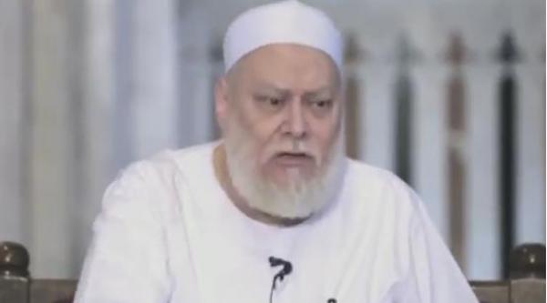 مفتي مصر يصف القطريين بأنهم خوارج و يتنبأ بنهايتهم بعد سنتين