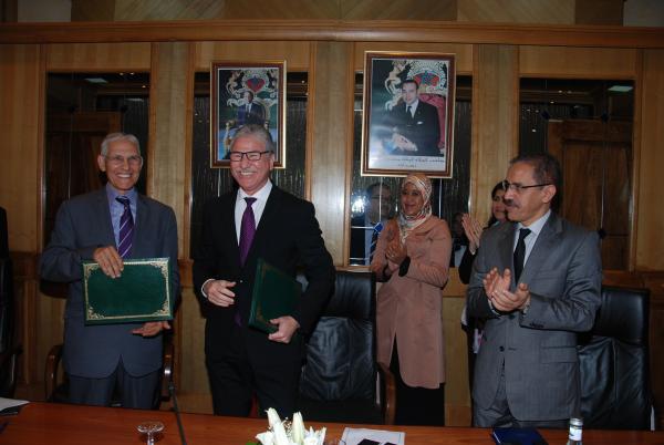 وزارتا الوردي و الداودي ترفعان من قيمة التعويض عن مهام الطلبة الأطباء ، و هذا ما قررتاه بشأن "الخدمة الاجبارية"