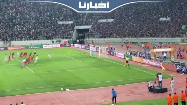 بوزوق يهدر ضربة جزاء أمام حسرة الجماهير الرجاوية