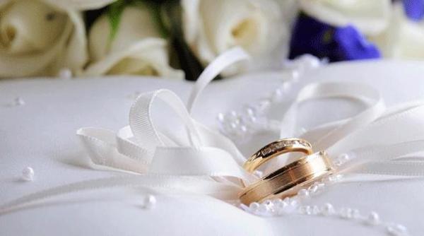 اكتشف أنها ليست أخته.. فتزوجها