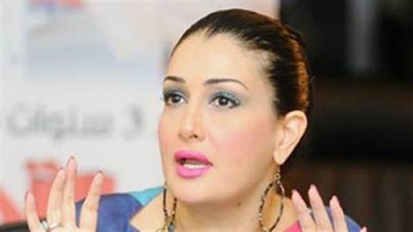 الفنانة المصرية غادة عبد الرازق تعلن اعتزالها التمثيل
