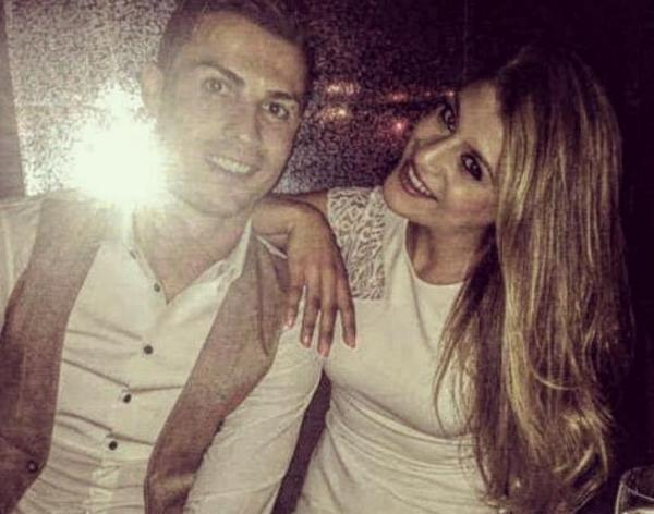 صديقة "كريستيانو" تعد لمفاجأة كبيرة عبر بوابة مدينة تطوان