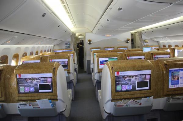 طيران الإمارات تطلق رحلة يومية ثانية بين دبي والدار البيضاء (صور)