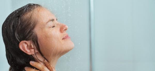 ما تيقوش...تصوير فتاة وهي تستحم عارية وهذا هو الفاعل