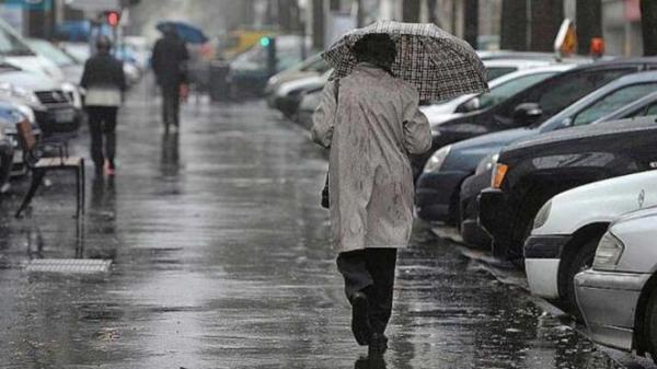 نشرة إنذارية ... أمطار وهبات رياح قوية مرتقبة بعدد من أقاليم المملكة