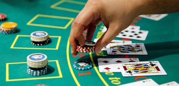 في عملية نوعية شاركت فيها "ديستي"...اعتقال 29 "قمَار" معظمهم أجانب داخل "كازينو" سري بمراكش