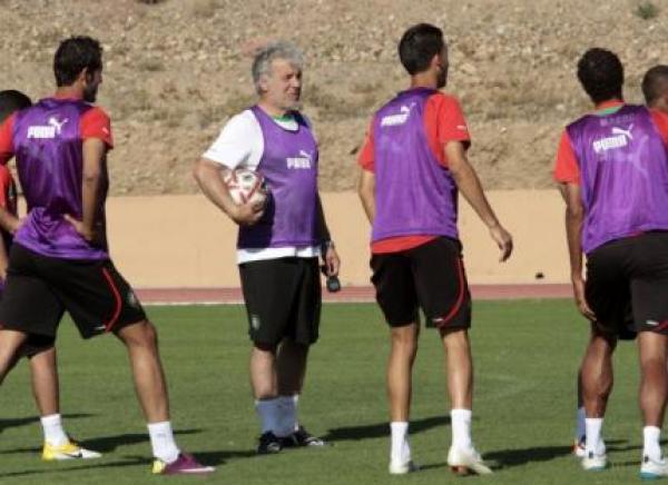 الفاسي الفهري يترأس وفد الفريق الوطني إلى دكار و المحترفون يصلون غدا الإثنين   