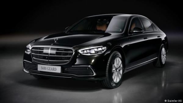 تعرف على مزايا "سيارة المستشار" المصفحة من مرسيدس