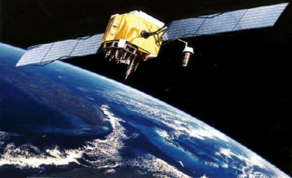 صحف اليوم الأربعاء : المغرب يقتني قمرين صناعيين للمراقبة بأكثر من 500 مليار سنتيم