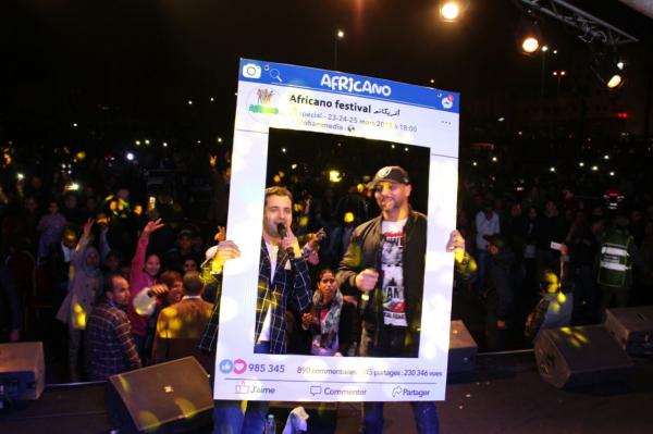 المحمدية.. الفنان "مسلم" يلهب ساحة لاكولين في افتتاح مهرجان أفريكانو وسط "سيل بشري"