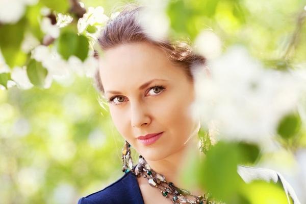 إليك نصائح سحرية للحفاظ على بياض بشرتك في الصيف