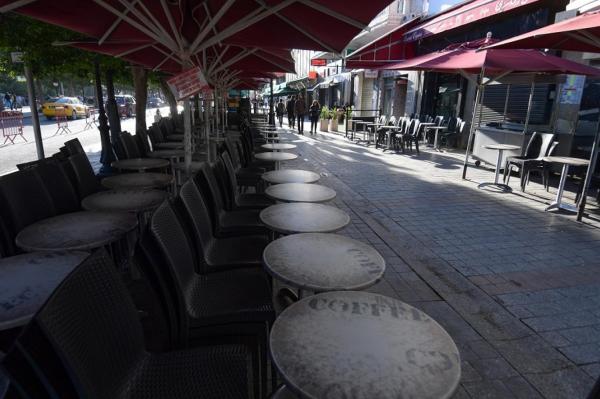 الحكومة تُصادق على قانون جديد لانقاذ مقدمي الخدمات السياحية والنقل الجوي من الإفلاس