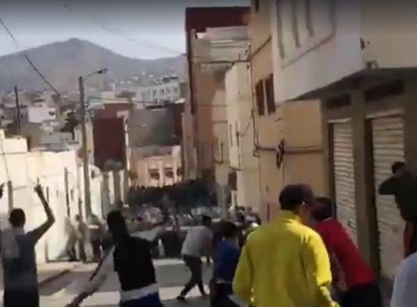 تطورات أحداث الجمعة بالحسيمة ... اعتقال 40 شخصا و متابعة 32 منهم بهذه التهم