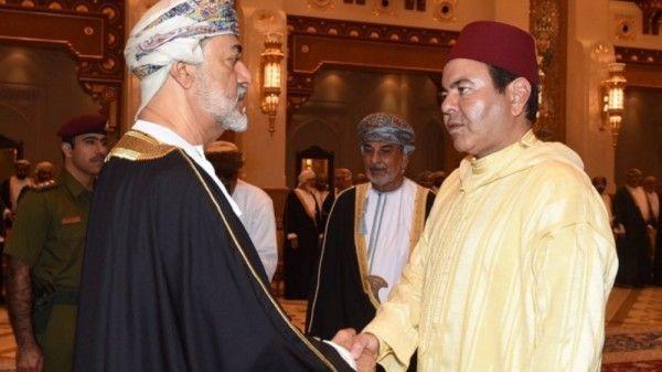 الأمير مولاي رشيد يمثل الملك في تقديم التعازي في وفاة السلطان قابوس