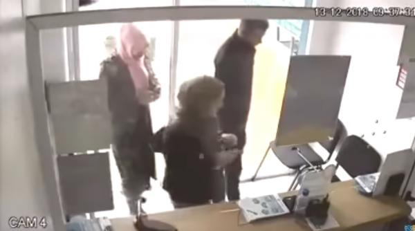 لصان يقومان بسرقة أكثر من 4 ملايين من وكالة تحويل أموال بطنجة تحت تهديد السلاح