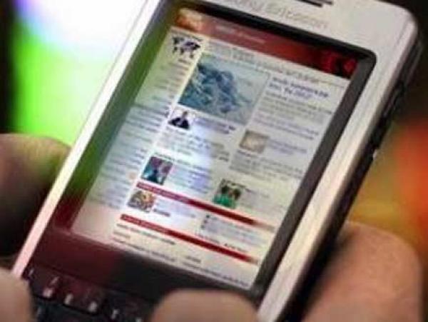 خبير تقنية معلومات: 730 ألف موقع تقدم خدمة إرسال بطاقات التهنئة