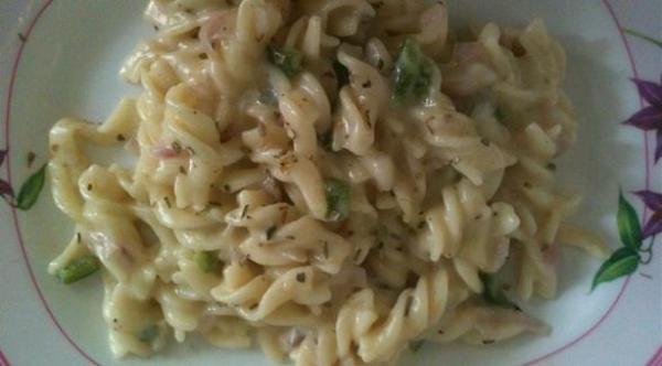 7 أطعمة تتلاعب بشهيتك وتزيدك جوعاً!