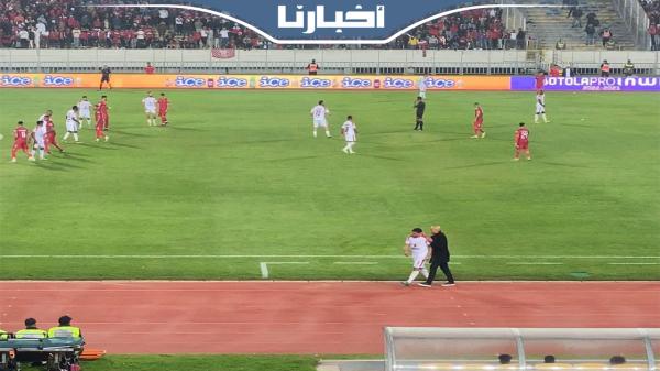 جماهير الوداد غاضبة من جلال الداودي بعد حصوله على البطاقة الحمراء