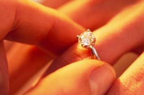 مخطوبان ينتحران بسيدي بنور بعد رفض العائلة إتمام الزواج