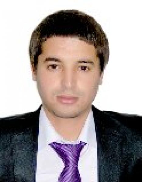 معاناة أستاذ حديث التخرج