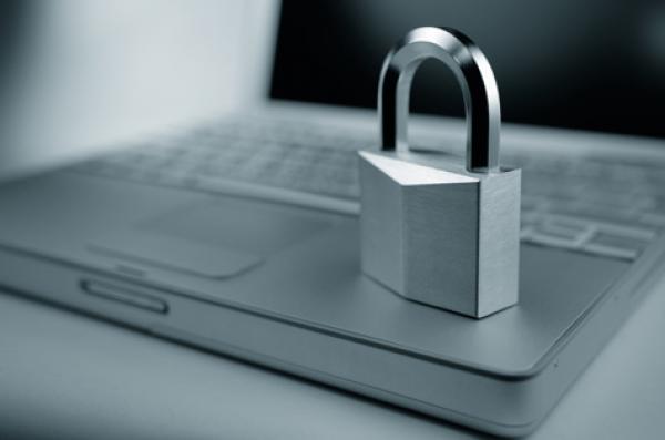 "سيمبل لوك"..فيروس جديد يشفر الملفات ويطلب فدية نظير تنشيطها