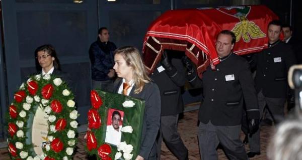 شاهد بالصور : البرتغال تودع الأسطورة إزيبيو