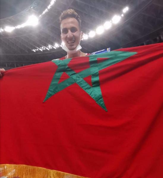 تسجيل سباق نهائي 3000م موانع وتتويج سفيان البقالي بالذهب الأولمبي