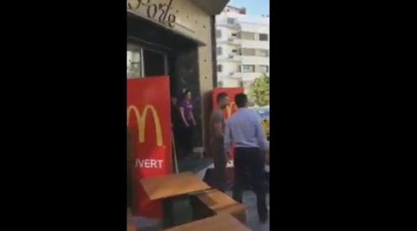 افتتاح مطعم " ماكدونالدز " بطنجة بالذبيحة و الزغاريد