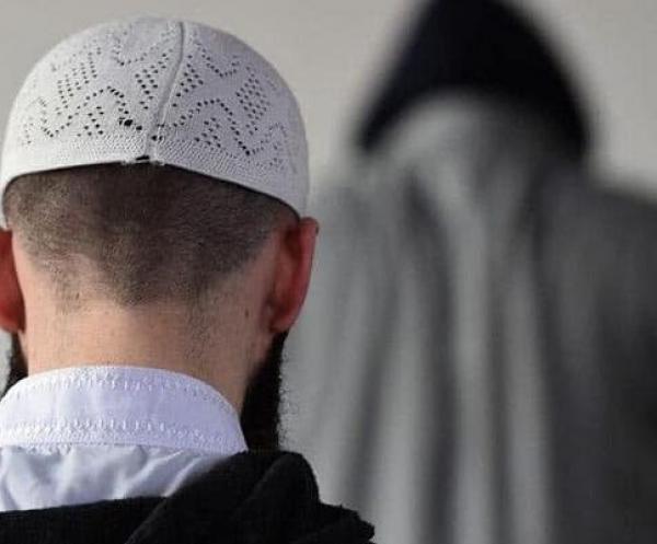 مذكرة توقيف بحق إمام مغربي بإيطاليا