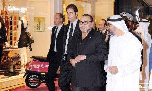 اللوك الجديد للملك محمد السادس بالماركة والثمن ومكان التصنيع