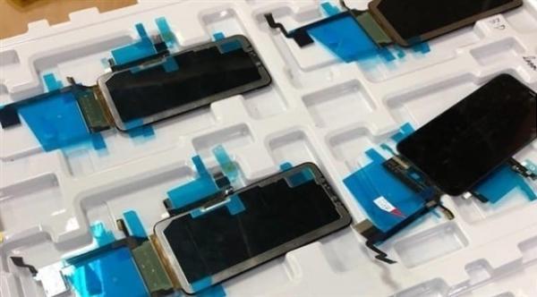 تسريب صور "آي فون إكس بلس"