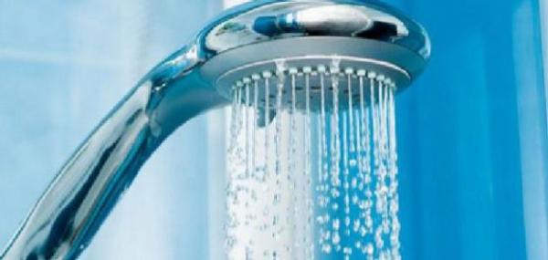 هذه هي الفوائد "السحرية" للاستحمام بالماء البارد