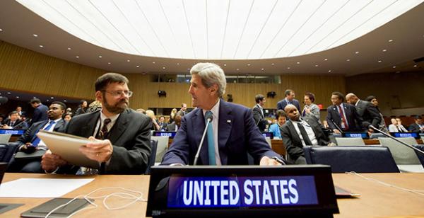 كوب 22 : المبعوث الأمريكي الخاص من أجل تغير المناخ يزور مراكش