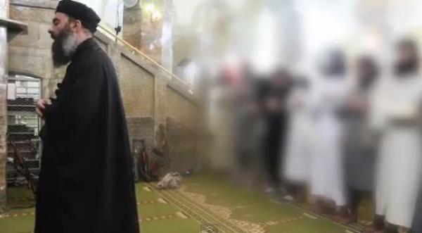 أبو بكر البغدادي في أول ظهور علني: "أطيعوني ما اطعت الله فيكم" (فيديو)
