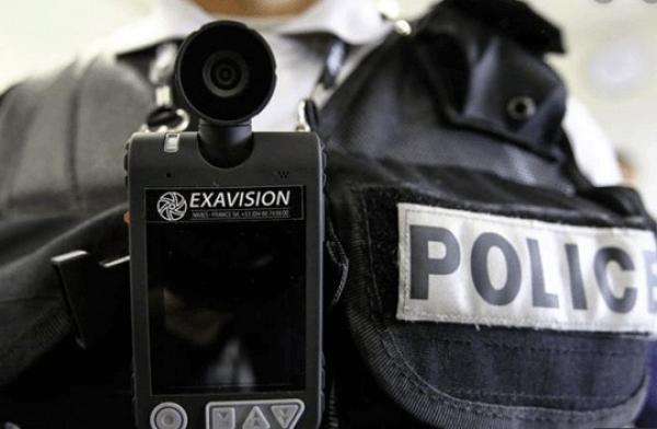 انتبهوا...مديرية "الحموشي" تزود رجال الأمن بكاميرات محمولة جد متطورة وهذه طريقة اشتغالها
