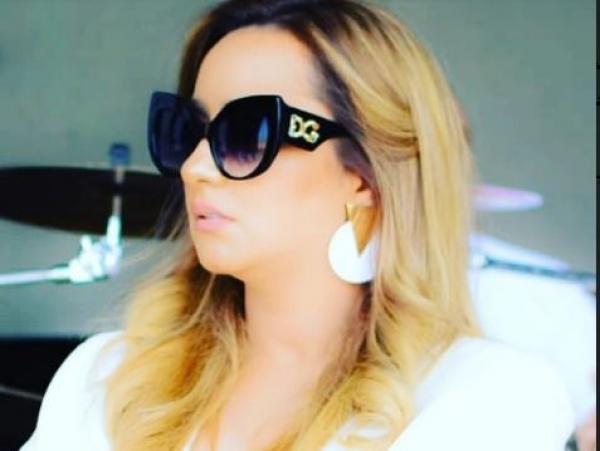 مرض عضال يخطف أقرب الناس إلى الفنانة زينة الداودية