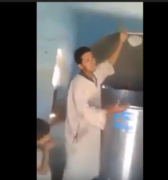 فلاح يعبر عن موقفه من المقاطعة