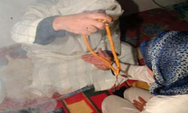 اعتقال مشعوذ "نَوَّمَ" سيدة بطقوسه الشيطانية ليقوم باغتصابها