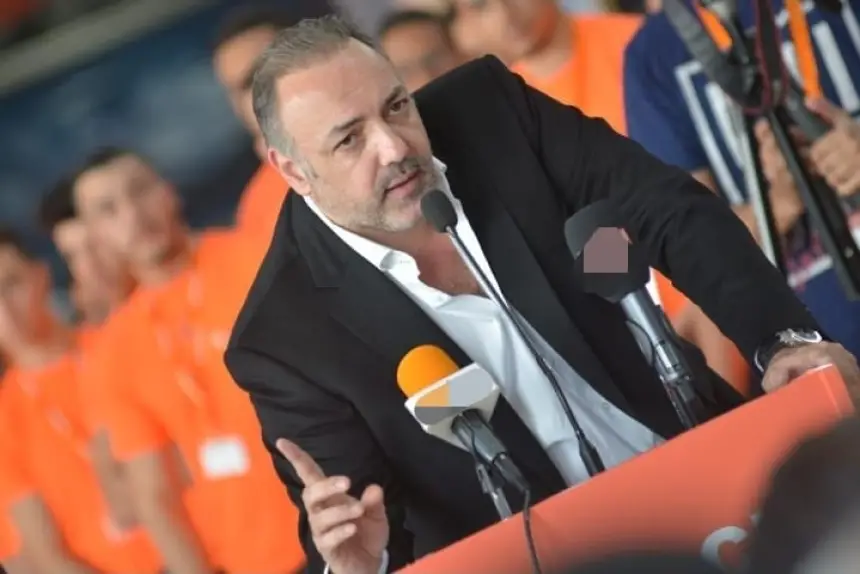 تفاصيل جديدة عن قضية جوناثان هاروش، مالك سلسلة “سيتي كلوب”، المتابع بتهم ثقيلة